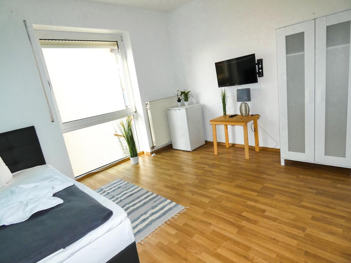 Sunnyhome Monteurwohnungen Und Apartments In Bodenwoehr Bodenwohr Екстериор снимка